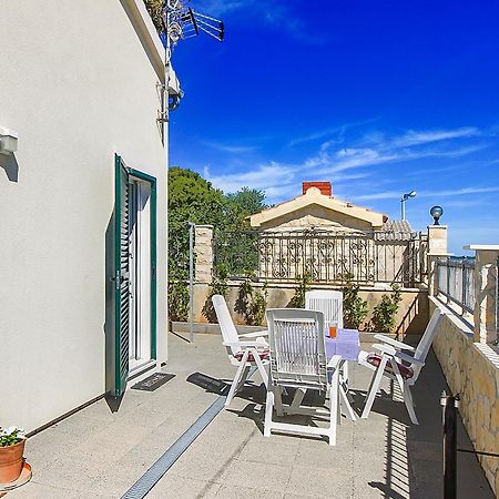 Riva Apartment Krapanj Exterior photo